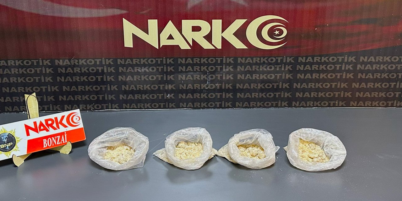 Araçtan 400 gram sentetik kannabinoid çıktı