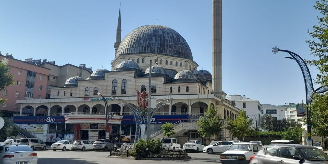 Camiler, kadın ve engellilerin ibadet edebileceği şekilde dizayn edilmeli