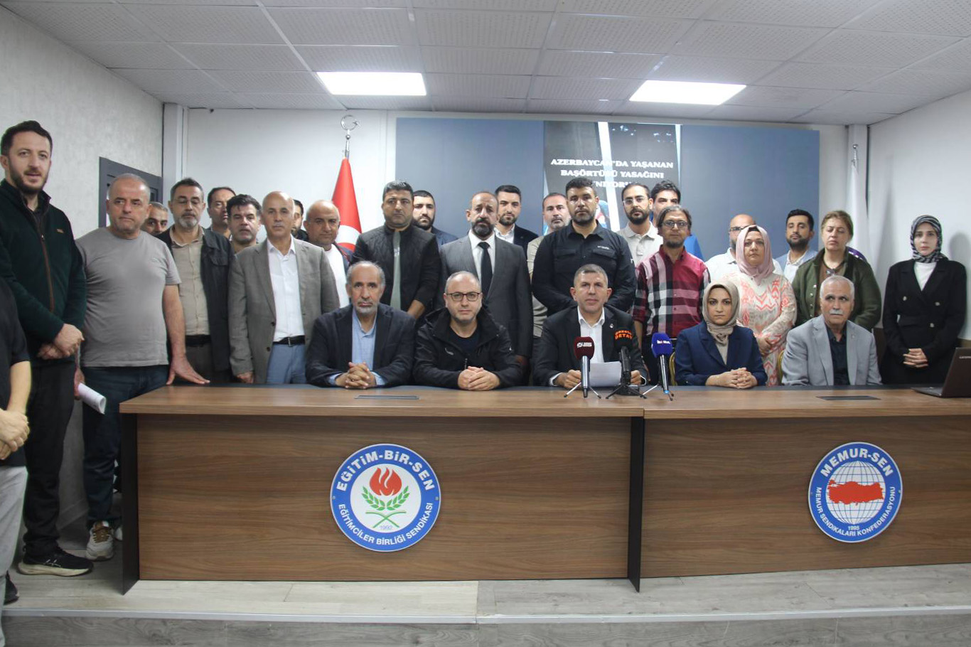 Diyarbakır Eğitim-Bir-Sen Şube Başkanı Ramazan Tekdemir: İnsan hakları konjonktüre göre kısıtlanamaz