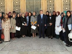 "Her Anne Bir Okul" seminerlerinin sertifikaları verildi