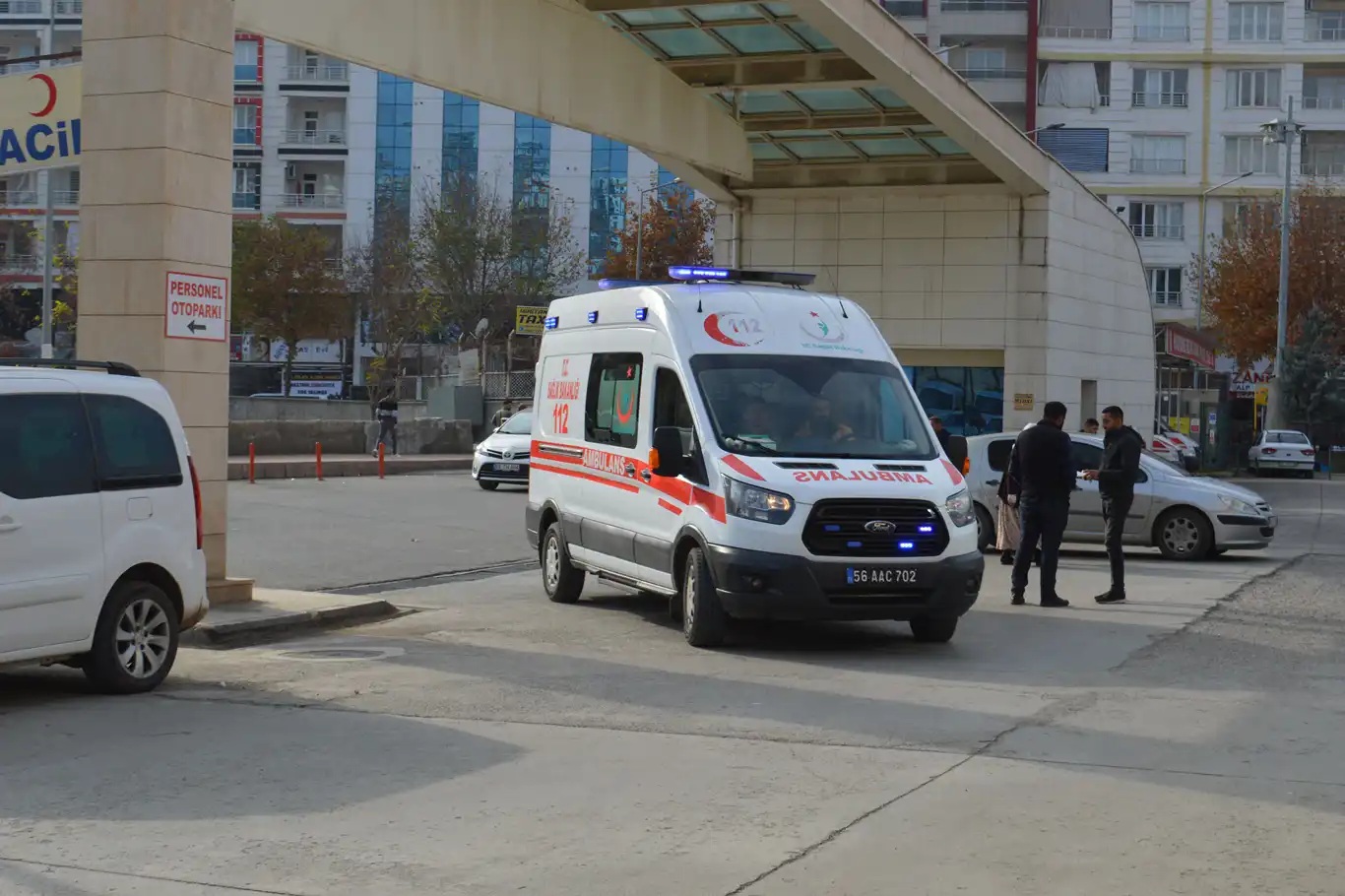 Siirt'in Kurtalan ilçesinde gıda zehirlenmesi şüphesiyle hastaneye başvuranların sayısı 88'e yükseldi