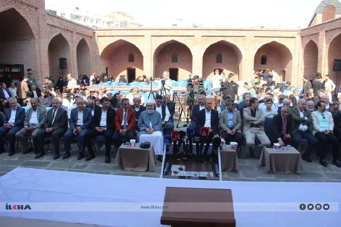 Li Cizîrê bernameya bîranîna Melayê Cizîrî dest pê kir