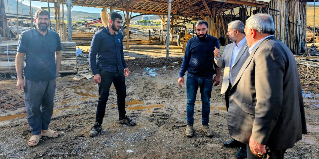 HÜDA PAR heyetinden Kovancılar'daki sel bölgesine ziyaret