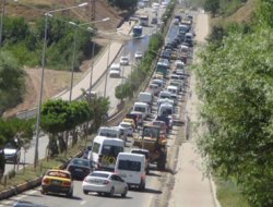 Çapakçur Köprüsü'nde zincirleme kaza