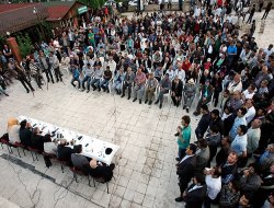 Akil İnsanlar "çözüm" için 122 bin kilometre yol katetti