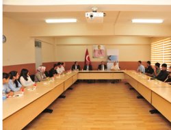 YYÜ öğrencileri girişimcilik sertifikalarını aldı