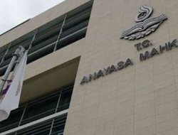 Anayasa Mahkemesi'nden 7 partiye suç duyurusu