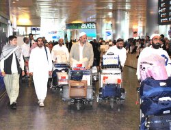 İnzar Umre Kafilesi Döndü