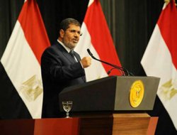 Mısır İnsan Hakları Merkezi: "Mursi'ye tam fırsat verilmeli"