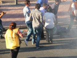 BDP'liler polisle çatıştı: 4 yaralı(yenilendi)