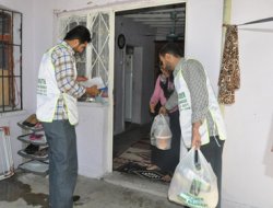 Umut Der Gıda Bankası yardımlarını aralıksız sürüyor