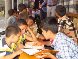 Cami çocuklarla güzeldir