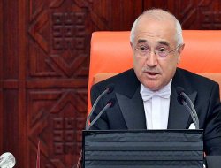 Cemil Çiçek yeniden TBMM Başkanı seçildi