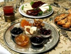 Oruçta aşırı acıkanlar ne yapmalı?