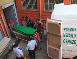 Cenazede cinayet: 3 ölü