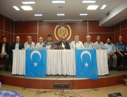 "Yaşanan zulümlere sessiz kalmayın!"