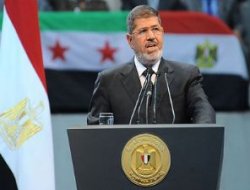 AP'den Mısır'a çağrı: Yönetim seçilmiş hükümete devredilmeli!