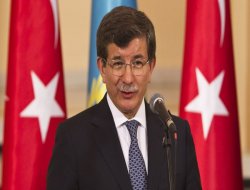 Davutoğlu'ndan Mısır diplomasisi