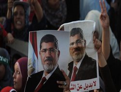 Mursi taraftarları meydanları terk etmiyor