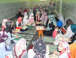 Yaz Kur'an kurslarına ilgi artıyor