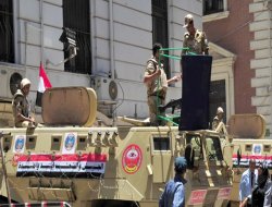 Mısır'daki askeri darbeye tüm dünya tepkili...