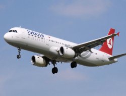 THY uçağı kalkıştan sonra geri döndü