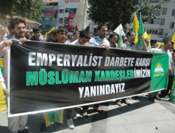 "Emperyalist darbeye karşı Müslüman Kardeşlerimizin yanındayız"