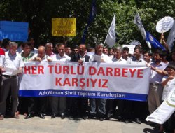 "Mursi'nin duruşu onurludur"