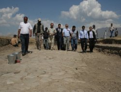 Eski Van'ın ilk sokağı ortaya çıktı