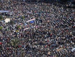 İhvan`dan Tahrir`de Milyonluk Miting