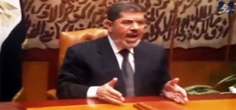 ABD darbeyi bildirdi Mursi sinirden güldü