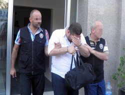 Maaş çektiği bankayı soydu