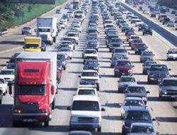 "Oruçlu iken trafikte daha sakin olalım"