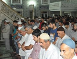 Batman'da gıyabi cenaze namazı