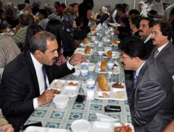 Sivas'ta iftar çadırına yoğun ilgi