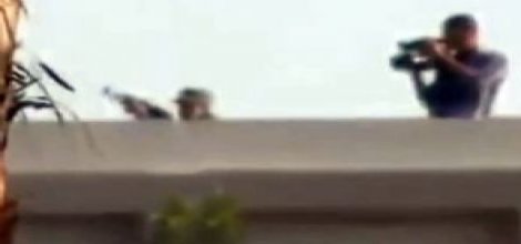 Mısır'da darbeciler insan avı başlattı