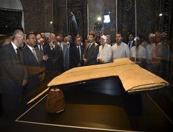 Hırka-i Şerif ziyarete açıldı