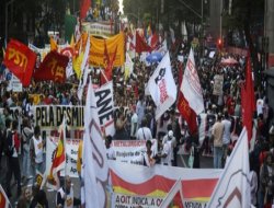 Brezilya`da Grev Dalgası Büyüyor