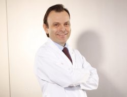 Sivri burunlu ayakkabılar ayak şeklini bozuyor