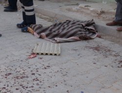 Midibüs tarafından sürüklenen küçük kız can verdi