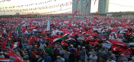 İstanbul'da Mursi'ye destek mitingi yapıldı