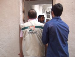 Yetim Der'den ev eşyası yardımı