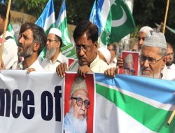 Pakistan'da Gulam Azam'a destek mitingi