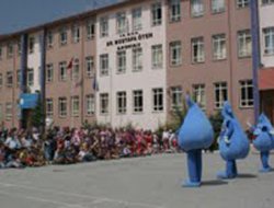 Çocuklar su tasarrufunu tiyatroyla öğreniyor