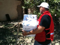 Kızılay Batman Şubesi 120 ailenin yüzünü güldürdü