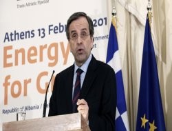 Yunanistan Başbakanı'ndan canlı yayında küfür