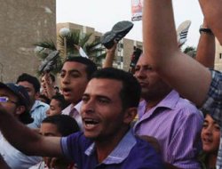 Mursi karşıtı gösterileri gerici Arap rejimleri finanse etmiş