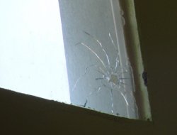 Suriye`den gelen kurşunlar camiye isabet etti