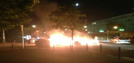 Fransa'da tesettüre hakarete isyan