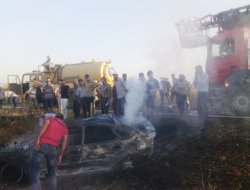 Çınar'da Yanan araçtan geriye demir yığını kaldı VİDEO